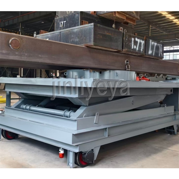 内蒙古定制升降车（设备可移动，可升降、台面可旋转）